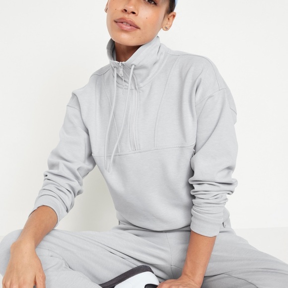 NWT OLD NAVY Dynamic Fleece Half Zip Color Gray Size LARGE - Picture 3 of 5